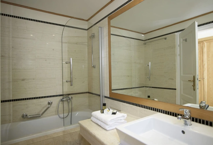 Single room with garden view