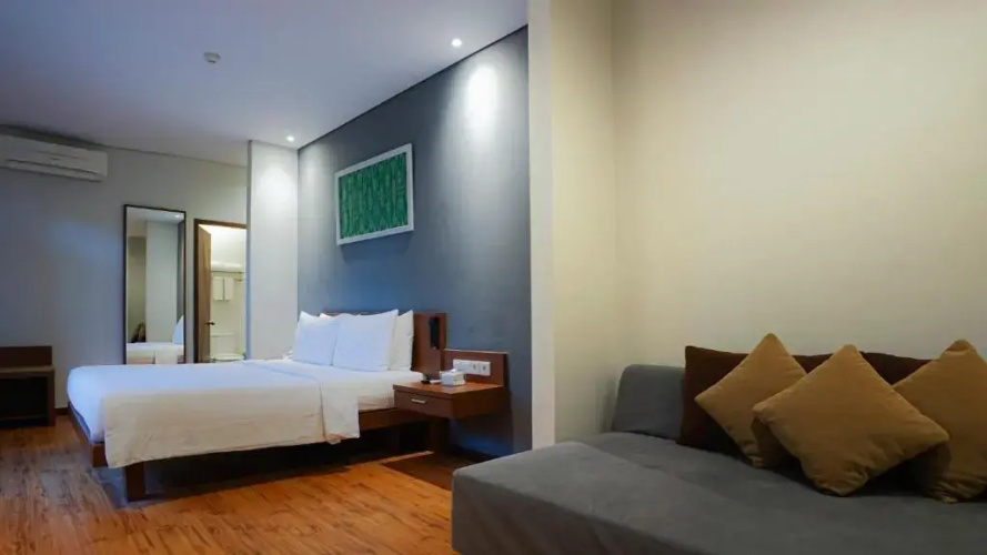 Grand Whiz Nusa Dua Hotel