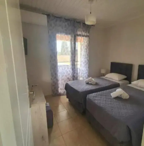 Bella De Lux Apts