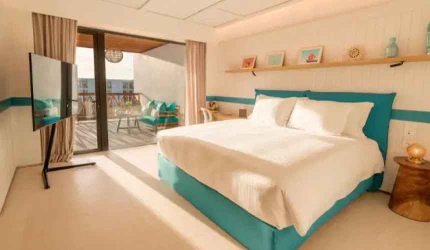 The View Signature Double Suite
