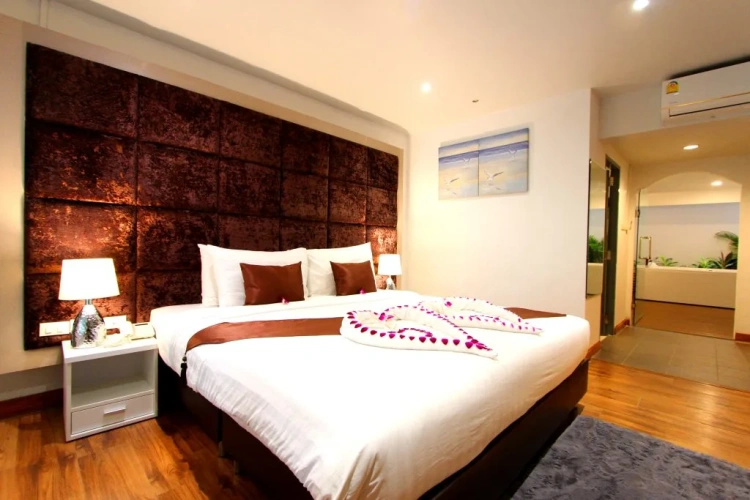 Honeymoon Suite Room with Jacuzzi