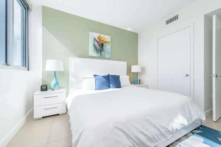 1 Bedroom Double Suite with bay view