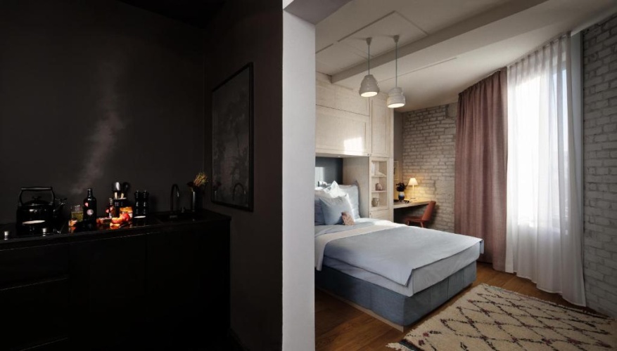 25 Libertine's room