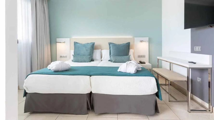 Club Alexandre with Jacuzzi Twin room