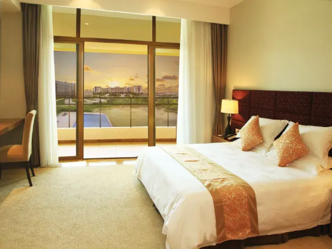 Fusion Hotel & Resort