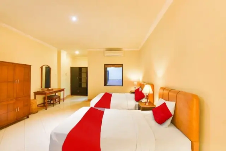 2 Bedrooms Villa