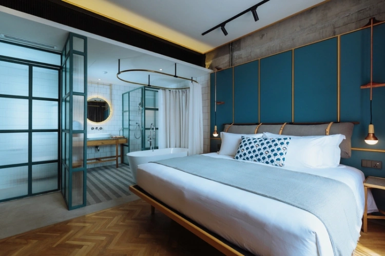 Double Room to Draw