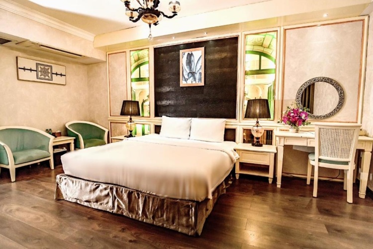 Double Suite