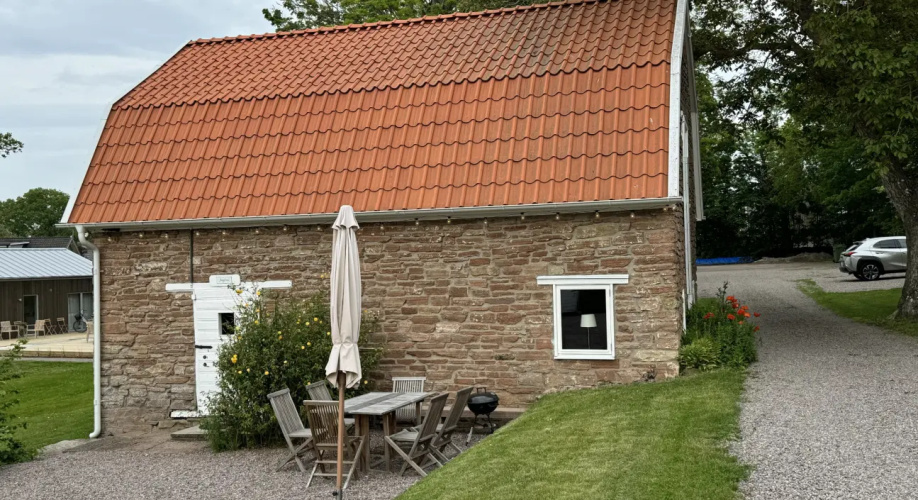 2 Bedrooms Stone Cottage
