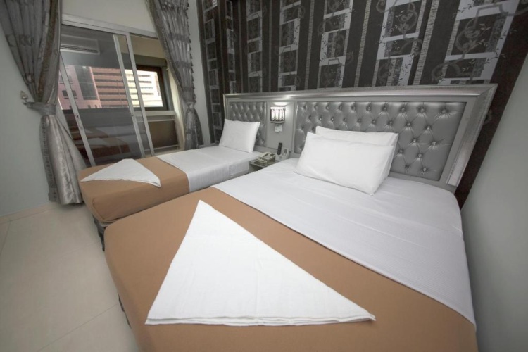 Family Triple room