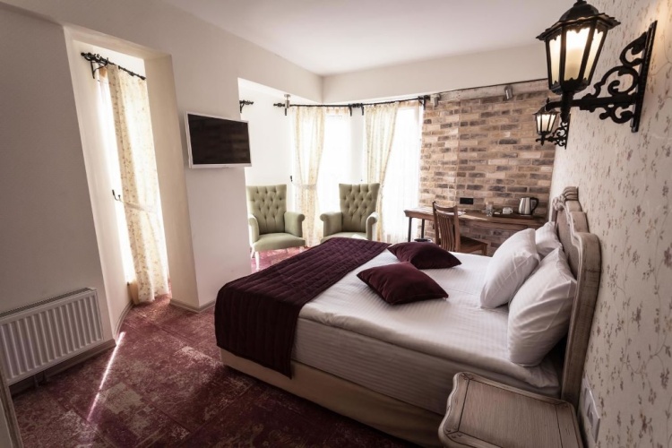 Corner Deluxe Double room