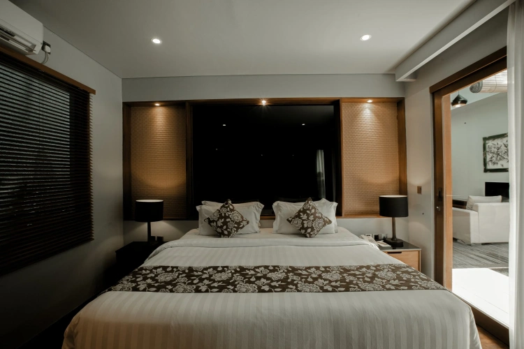 2 Bedrooms Villa