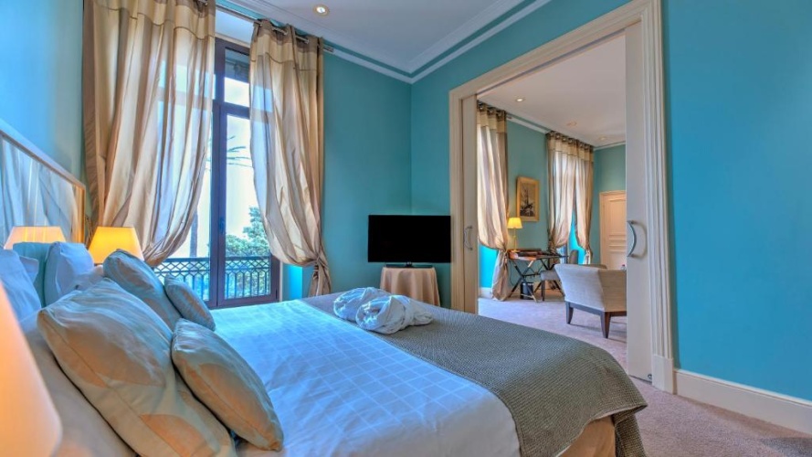 Double Suite with balcony and with sea view