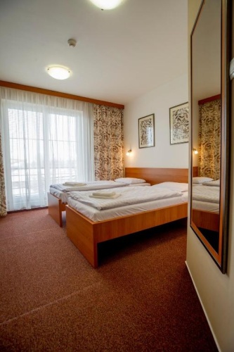 Triple room