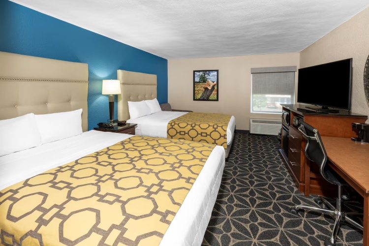 Quadruple room