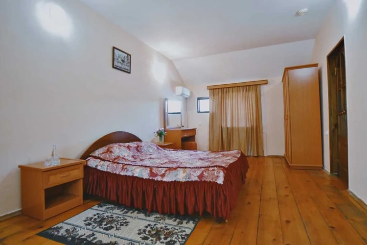 Double Cottage
