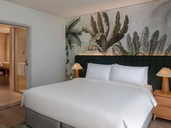 2 Bedrooms Suite with balcony and with sea view