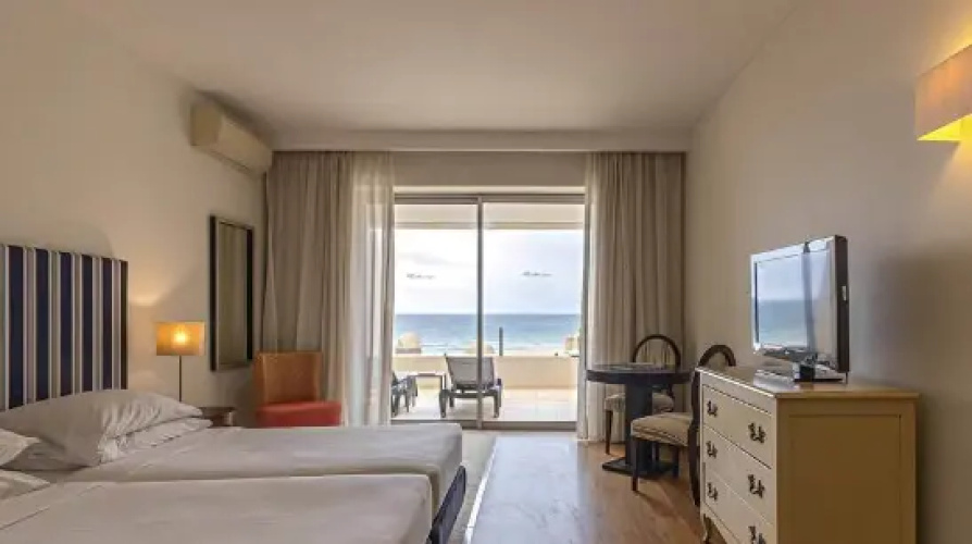 T1 Cliff Double Suite with sea view