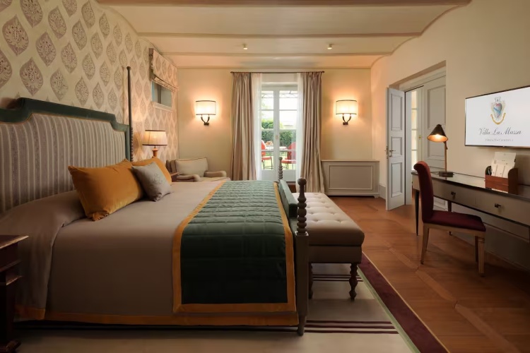 Double Suite
