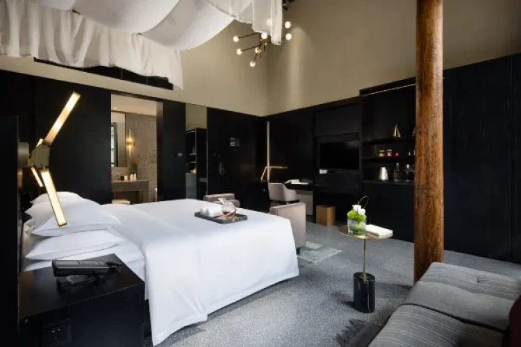 Courtyard Double room with view