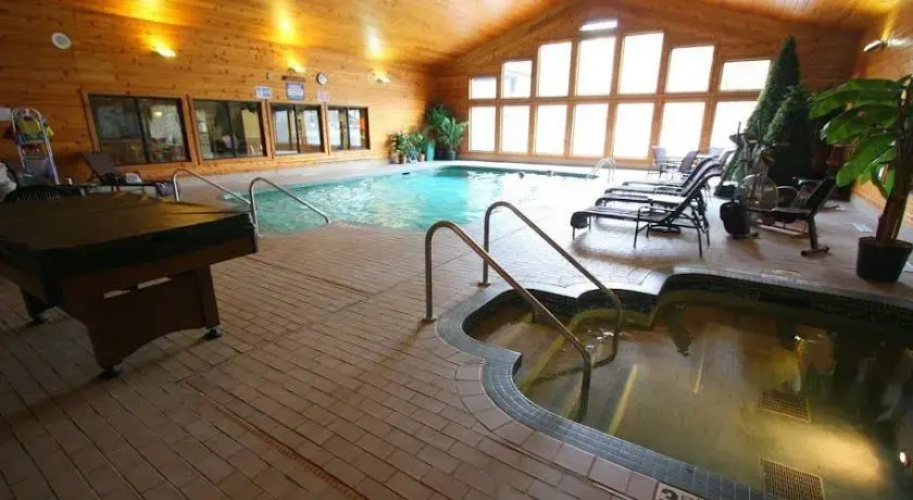 Rustic Manor Motor Lodge