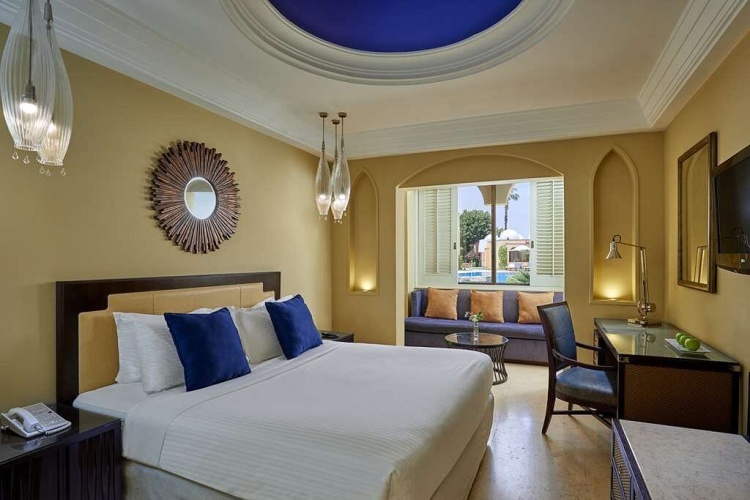 Classic Double room with city view