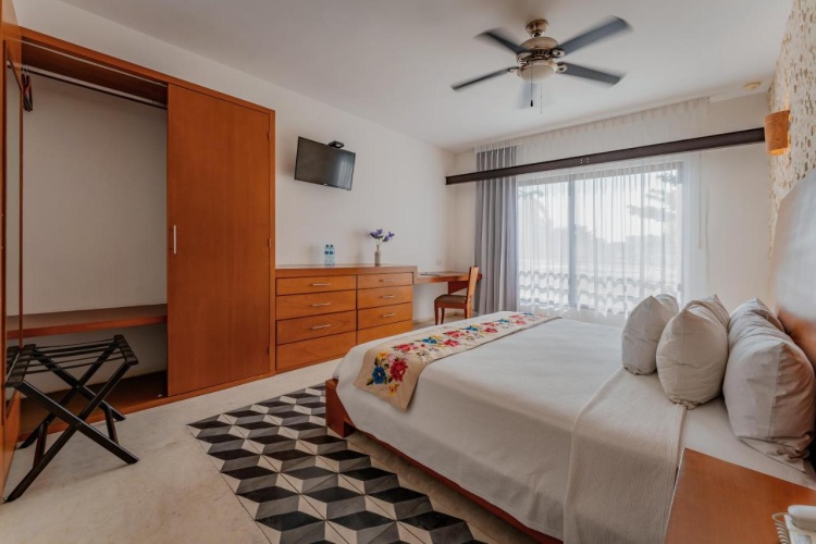 Deluxe Double Suite