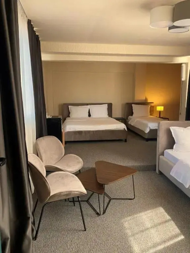 Keto Hotel