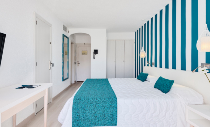 Premium Private Garden Twin room