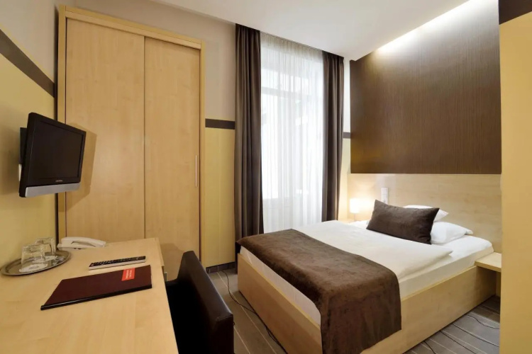 Promenade City Hotel photo 14