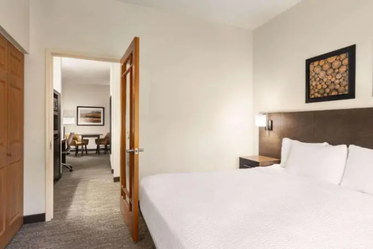 1 Bedroom Double Suite