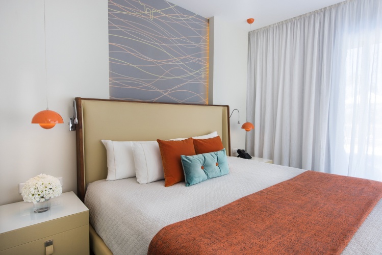 Swank Double Suite