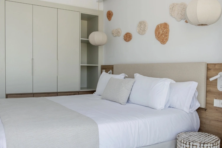 1 Bedroom Double Suite with partial sea view