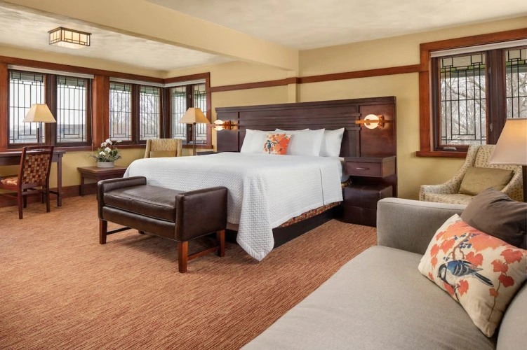 Premier Double Suite with park view