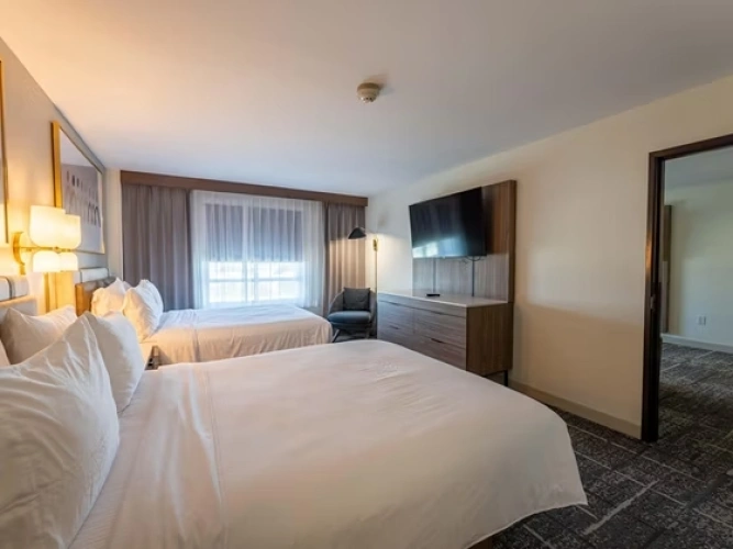 2 Bedrooms Suite