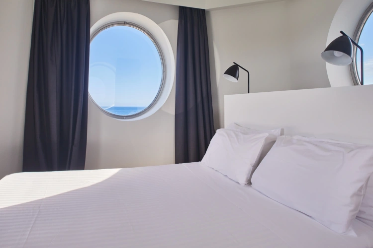 Deluxe Twin room with sea view