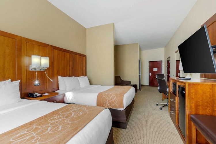 1 Bedroom Quadruple Suite