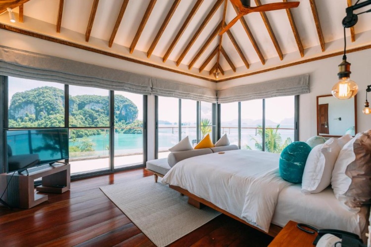 Hilltop Pool Villa