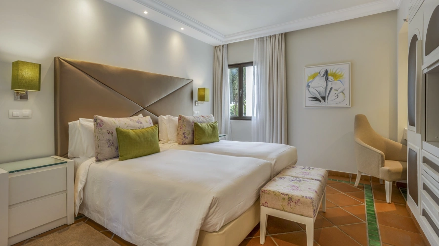 3 Bedrooms Deluxe Penthouse Suite