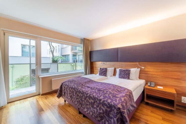 Ambassador Double Suite