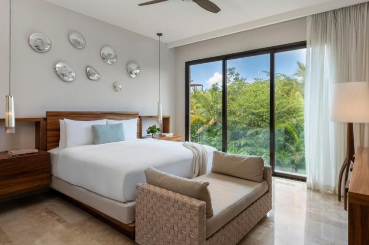 3 Bedrooms Mid Floor Residence