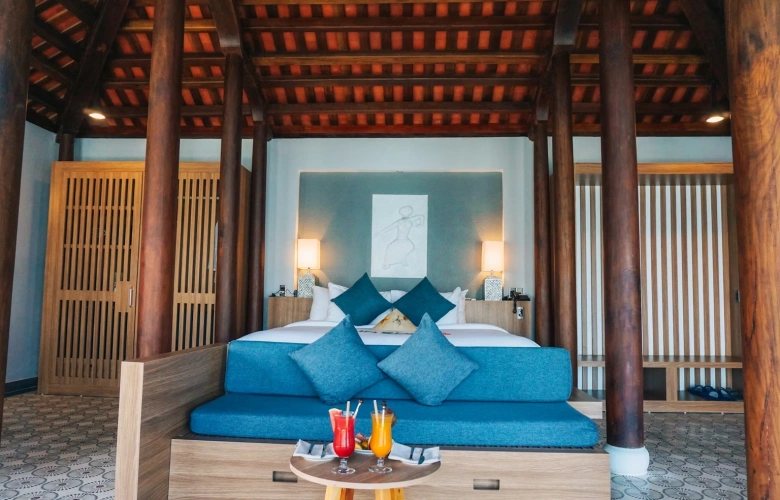 Water - Traditional Style Double Pool Villa