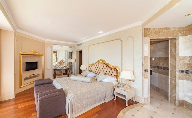 King Quadruple Suite