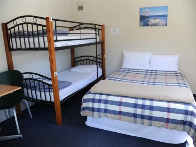 Standard Quadruple Cabin
