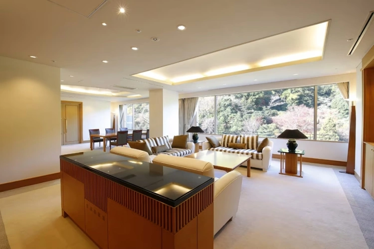 Royal Twin Suite