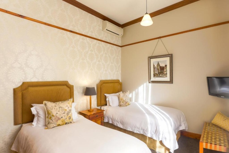 Northern Twin room with balcony
