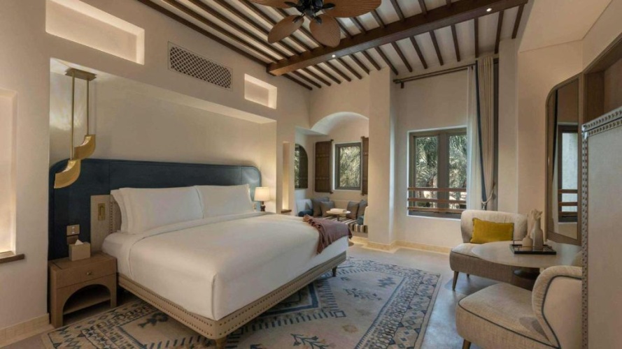Deluxe Desert View Twin room