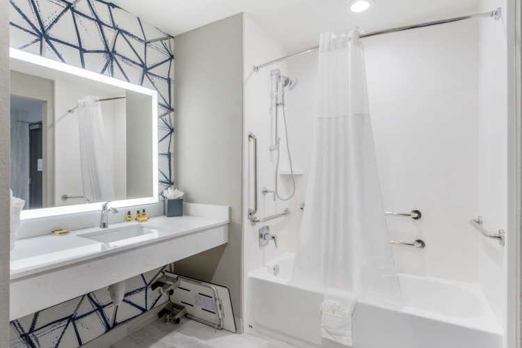 Best Western Plus Winter Haven Inn & Suites photo 11