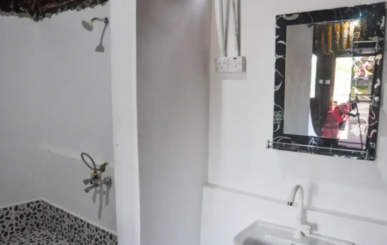 New Jambo Bungalows - Hostel