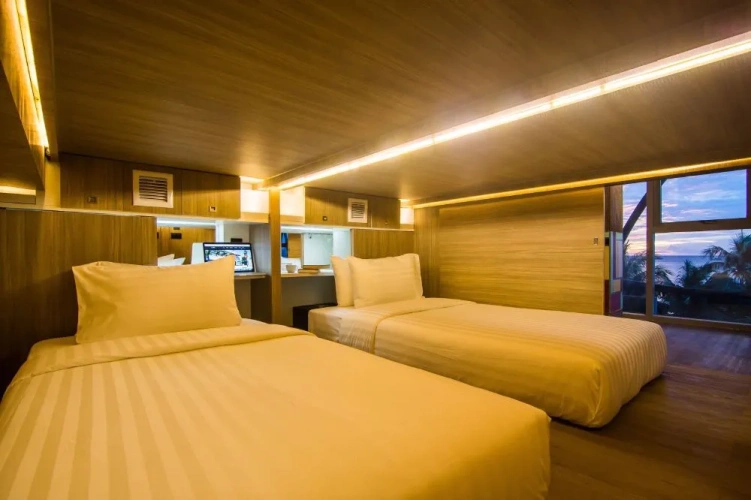 Twin Capsule Suite